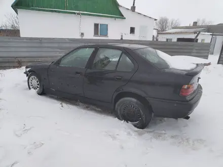 BMW 320 1992 года за 600 000 тг. в Астана – фото 3