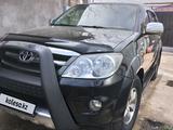 Toyota Fortuner 2007 года за 11 300 000 тг. в Шымкент – фото 2