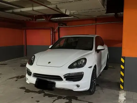 Porsche Cayenne 2012 года за 16 300 000 тг. в Астана – фото 3