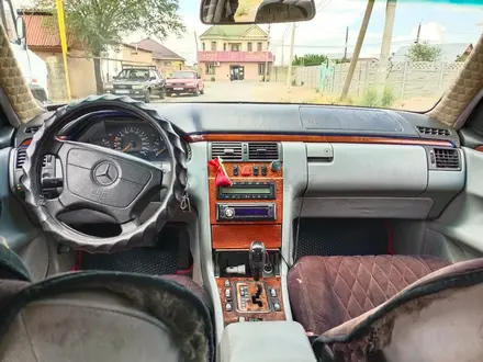 Mercedes-Benz E 320 1998 года за 2 600 000 тг. в Тараз – фото 6