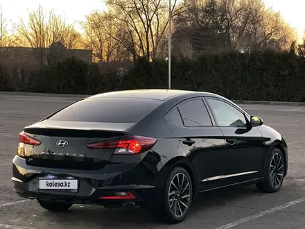 Hyundai Elantra 2019 года за 7 700 000 тг. в Актобе – фото 7