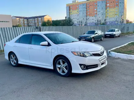 Toyota Camry 2014 года за 5 600 000 тг. в Уральск