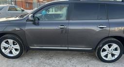 Toyota Highlander 2011 года за 11 790 000 тг. в Астана – фото 4