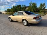 Toyota Camry 1998 годаүшін2 800 000 тг. в Караганда – фото 4