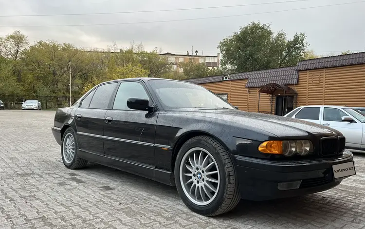 BMW 735 1999 годаүшін4 000 000 тг. в Темиртау