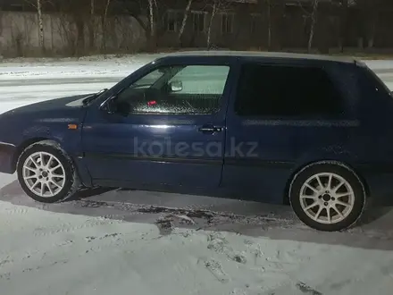 Volkswagen Golf 1994 года за 1 400 000 тг. в Астана – фото 17