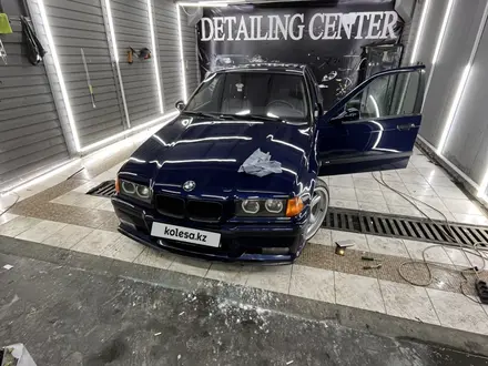 BMW 325 1994 года за 2 500 000 тг. в Алматы