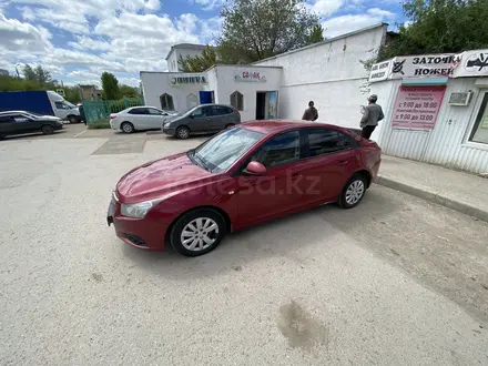 Chevrolet Cruze 2011 года за 2 950 000 тг. в Актобе – фото 5