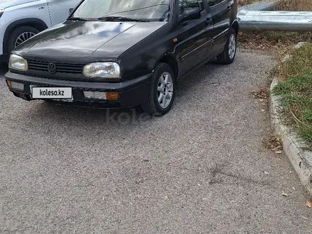 Volkswagen Golf 1997 года за 1 050 000 тг. в Костанай – фото 4