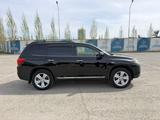 Toyota Highlander 2012 года за 12 000 000 тг. в Актобе – фото 2