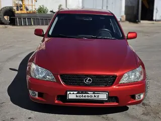 Lexus IS 200