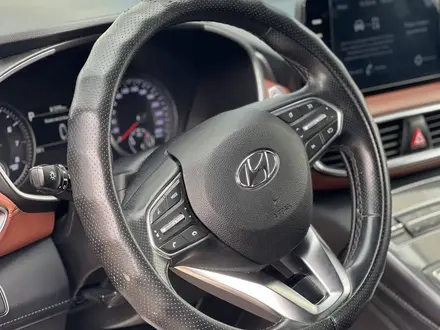 Hyundai Santa Fe 2021 года за 14 590 000 тг. в Семей – фото 7