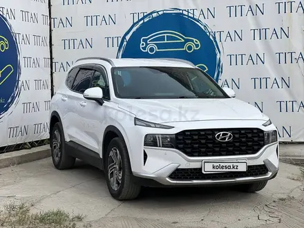 Hyundai Santa Fe 2021 года за 14 590 000 тг. в Семей – фото 2