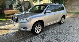 Toyota Highlander 2008 года за 10 500 000 тг. в Алматы