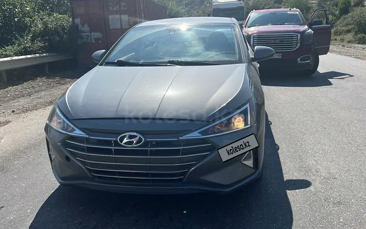 Hyundai Elantra 2019 года за 7 600 000 тг. в Астана