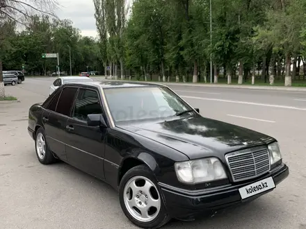 Mercedes-Benz E 280 1994 года за 1 700 000 тг. в Тараз