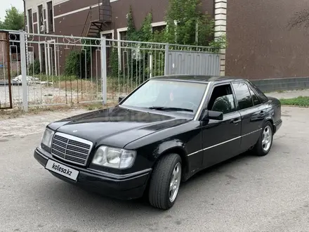 Mercedes-Benz E 280 1994 года за 1 700 000 тг. в Тараз – фото 2