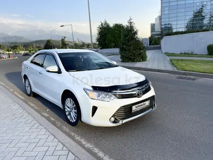 Toyota Camry 2015 года за 13 000 000 тг. в Алматы – фото 2