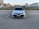 Toyota Camry 2020 года за 13 400 000 тг. в Астана