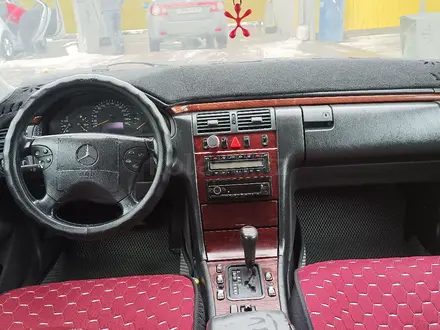 Mercedes-Benz E 280 1998 года за 3 200 000 тг. в Конаев (Капшагай) – фото 15