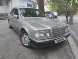 Mercedes-Benz E 200 1993 годаүшін2 100 000 тг. в Алматы – фото 3