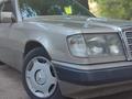 Mercedes-Benz E 200 1993 годаүшін2 100 000 тг. в Алматы – фото 8
