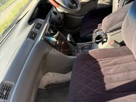Toyota Mark II Qualis 1997 года за 3 500 000 тг. в Алматы – фото 10