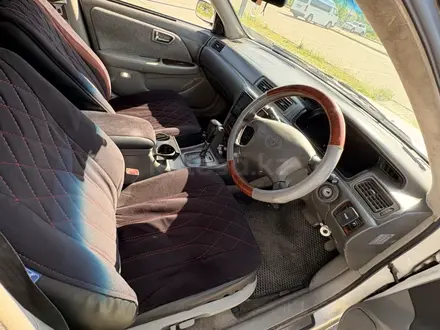 Toyota Mark II Qualis 1997 года за 3 500 000 тг. в Алматы – фото 14
