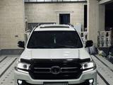 Toyota Land Cruiser 2018 годаfor37 000 000 тг. в Шымкент