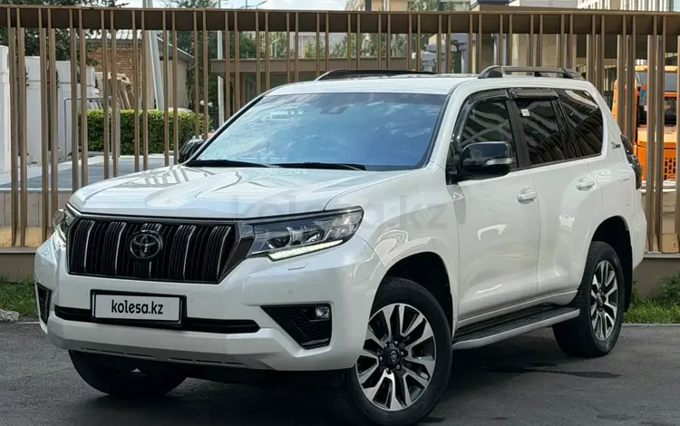 Toyota Land Cruiser Prado 2022 года за 33 500 000 тг. в Астана