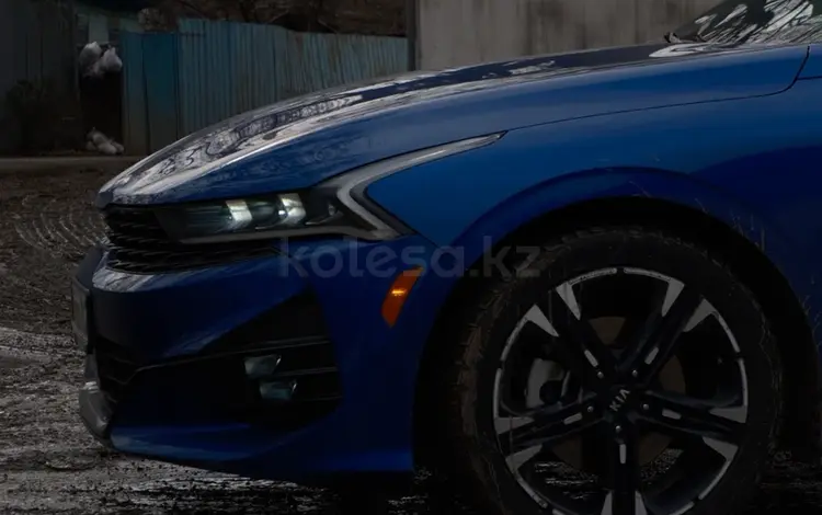 Kia K5 2021 года за 11 250 000 тг. в Алматы