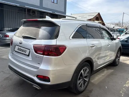 Kia Sorento 2018 года за 12 300 000 тг. в Алматы – фото 4