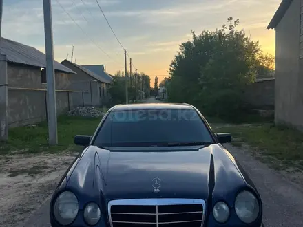 Mercedes-Benz E 230 1997 года за 2 150 000 тг. в Шымкент