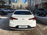 Hyundai Elantra 2020 года за 9 500 000 тг. в Астана – фото 4