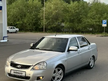 ВАЗ (Lada) Priora 2170 2015 года за 2 500 000 тг. в Усть-Каменогорск – фото 2