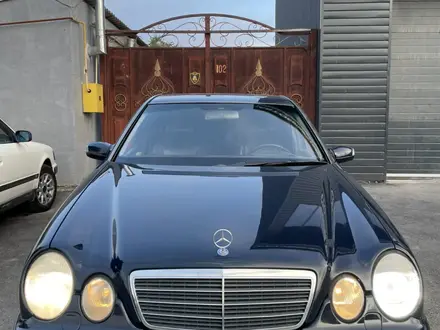 Mercedes-Benz E 320 2001 года за 3 500 000 тг. в Шымкент