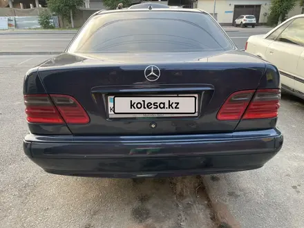 Mercedes-Benz E 320 2001 года за 3 500 000 тг. в Шымкент – фото 6