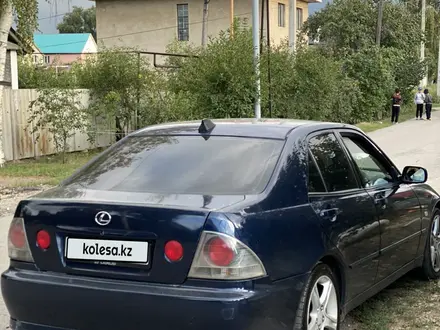 Lexus IS 200 2004 года за 3 000 000 тг. в Алматы – фото 6