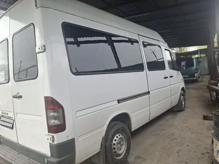 Mercedes-Benz Sprinter 2002 года за 5 700 000 тг. в Алматы – фото 4