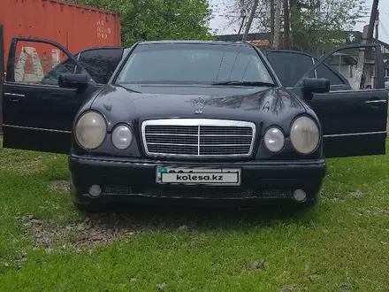 Mercedes-Benz E 280 1996 года за 2 700 000 тг. в Алматы – фото 8
