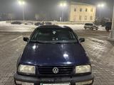 Volkswagen Vento 1995 года за 1 700 000 тг. в Алматы – фото 4