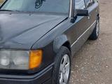 Mercedes-Benz E 200 1990 года за 950 000 тг. в Тараз