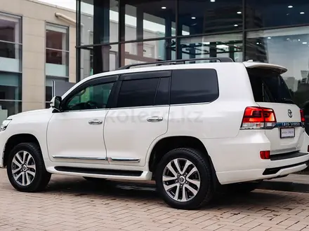 Toyota Land Cruiser 2016 года за 32 900 000 тг. в Астана – фото 2