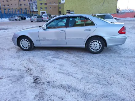 Mercedes-Benz E 240 2002 года за 3 900 000 тг. в Астана