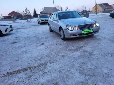 Mercedes-Benz E 240 2002 года за 3 900 000 тг. в Астана – фото 4