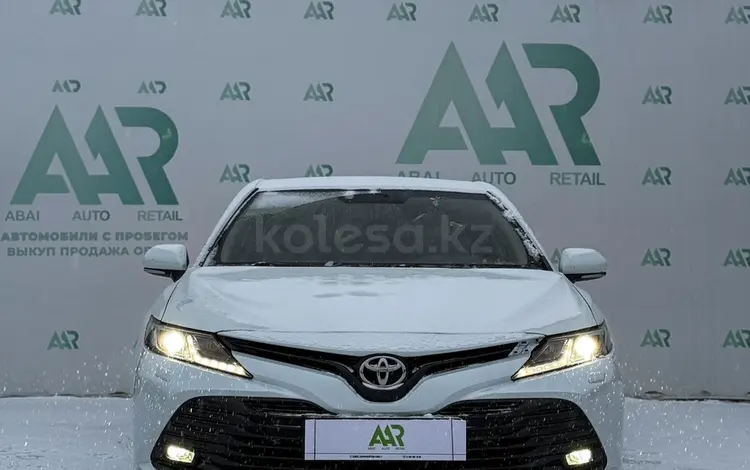 Toyota Camry 2019 года за 12 500 000 тг. в Семей