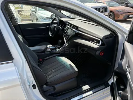 Toyota Camry 2019 года за 11 100 000 тг. в Астана – фото 6