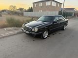 Mercedes-Benz E 230 1996 годаүшін2 300 000 тг. в Жезказган – фото 3