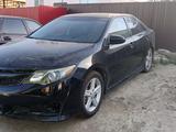 Toyota Camry 2013 года за 4 200 000 тг. в Атырау