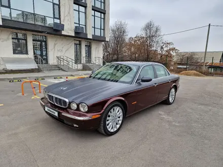 Jaguar XJ 2006 года за 20 000 000 тг. в Алматы – фото 11